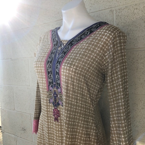 TAN Purple & Pink Paisley Pattern Indian Dress Kurta - Picture 2 of 6